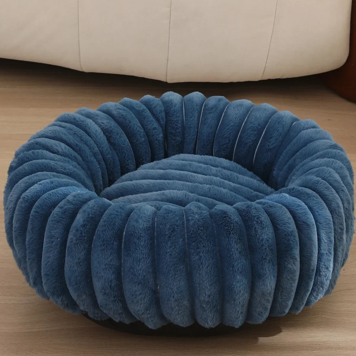 Warm Winter Pet Sleeping Bed